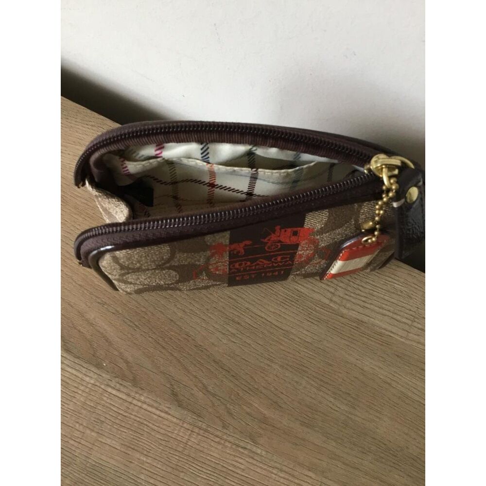 Coach Signature Heritage Stripe Cosmetic Pouch Tattersall Lining